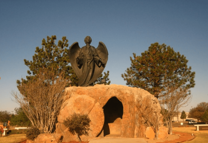 The Crucifixion of Jesus: A Comparative Theological Study Across Judaism, Christianity, and Islamic&nbsp;Traditions