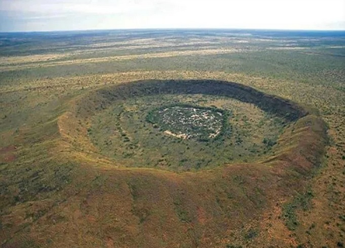 The Glorious Qur’an 57:25 – Justice, Revelation, and the Iron: An Islamic&nbsp;Commentary