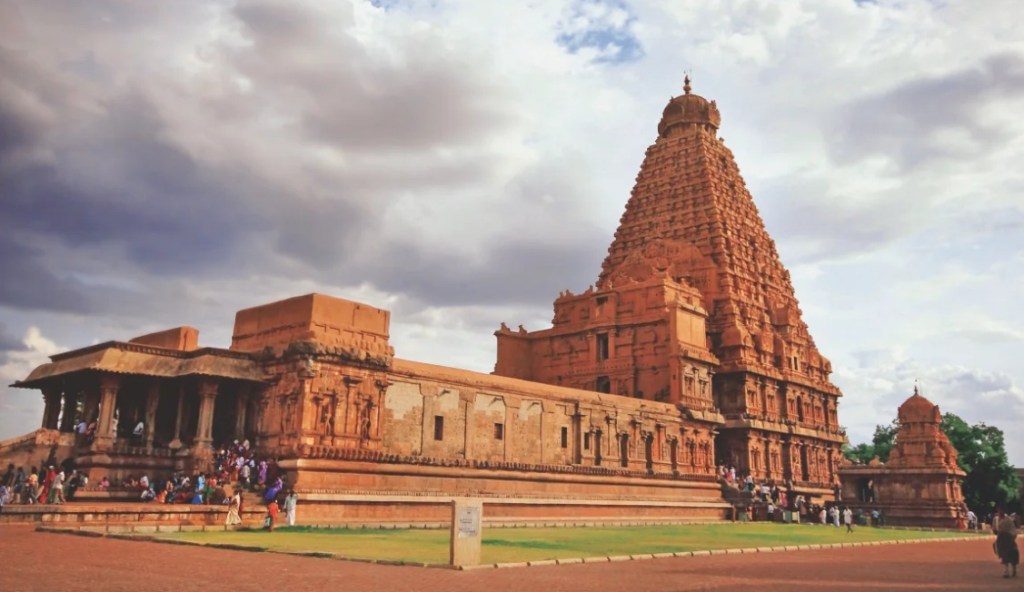 India: Near-universal belief in God, but wide variation in how God is&nbsp;perceived